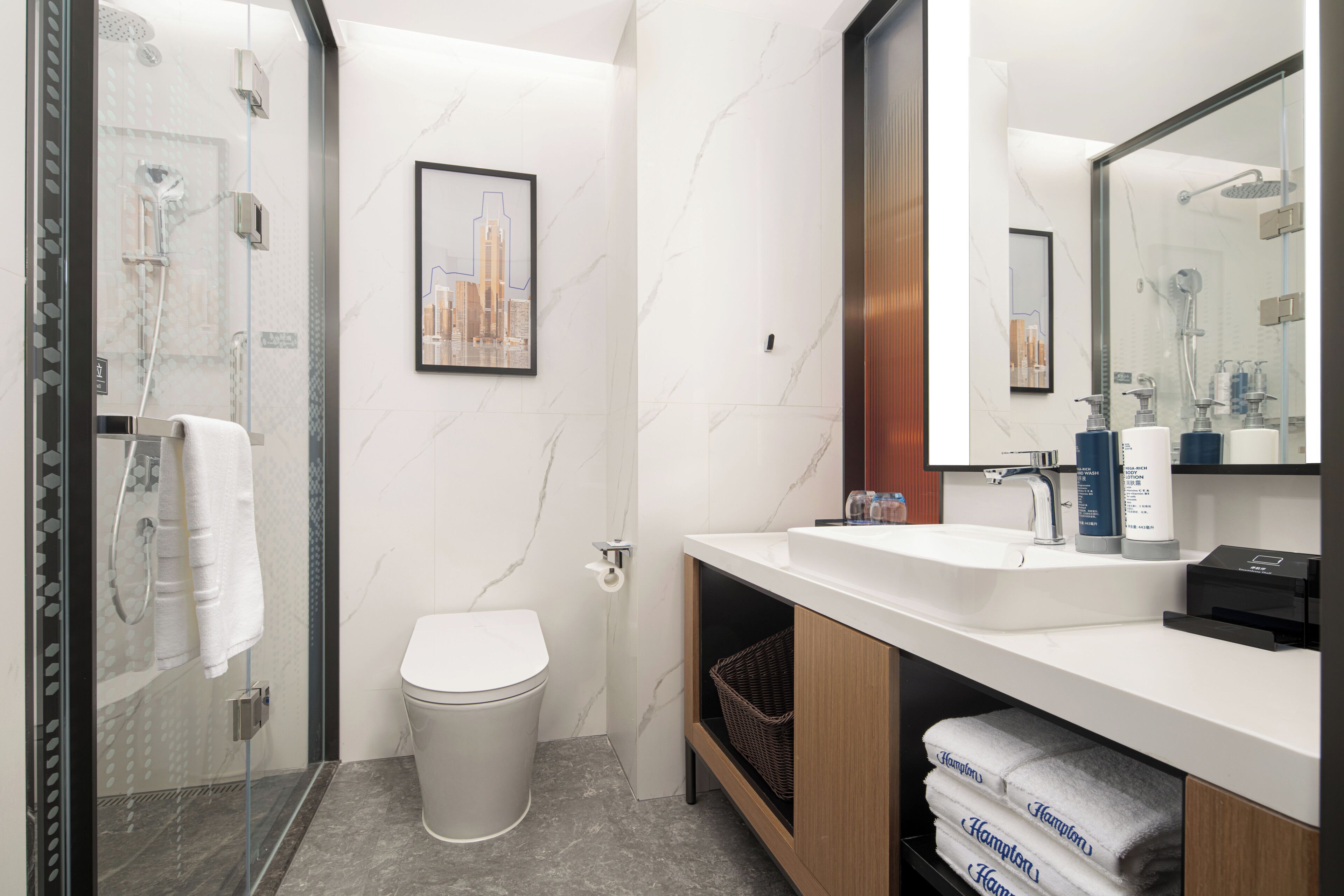 Basic Single Room, City View | Bathroom | Free toiletries, hair dryer, slippers, towels
