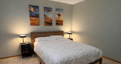 Whisper Creek - Cozy Creekside Retreat