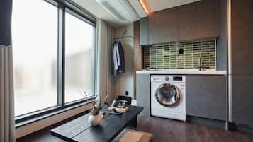 Deluxe Double Room | Blackout drapes, soundproofing, free WiFi, bed sheets