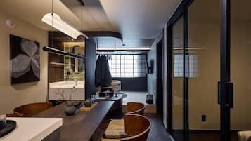 Signature Suite Spa Family | Free WiFi, bed sheets