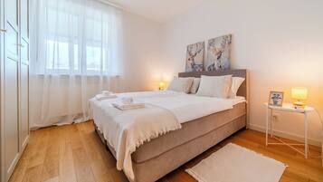 1 bedroom, free WiFi, bed sheets