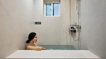 Deluxe-Sauna | Private spa tub