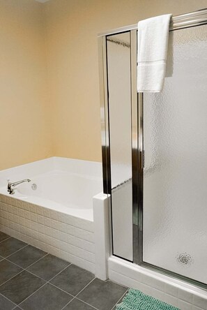 Condo, Multiple Beds, Jetted Tub, Mountain View (2 Br: Soaring Eagle 216) | Bathroom - Soaring Eagle # 216 2 Bedrooms, 2 Full Baths:slopeside, Hot Tubs, Underground Parking (Snowshoe)