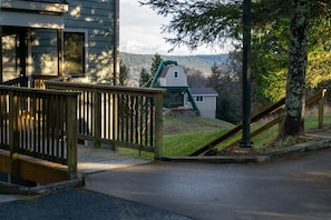 Front of property - Powderidge 7 Slopeside Unit - 2 Br Pet Friendly (Snowshoe)