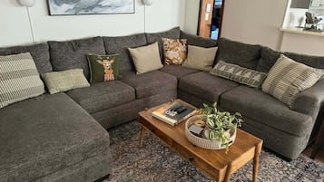 Condo, Multiple Beds, Balcony, Mountain View (3Br: Summit 101B) | Living area