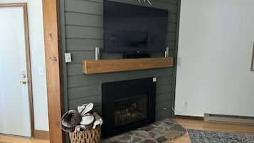 Condo, Multiple Beds, Balcony, Mountain View (3Br: Summit 101B) | Interior