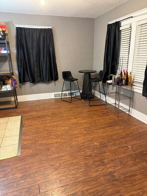 Miscellaneous - NFL Draft Stay Near Acrisure Stadium4BR Home with 2 Car Garage & Private Parking (Pittsburgh)