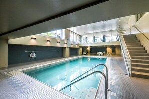 Indendørs pool, opvarmet pool