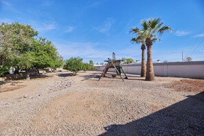 Children’s area - Luxury 6 Bed Scottsdale Retreat w/ Pool (Scottsdale)