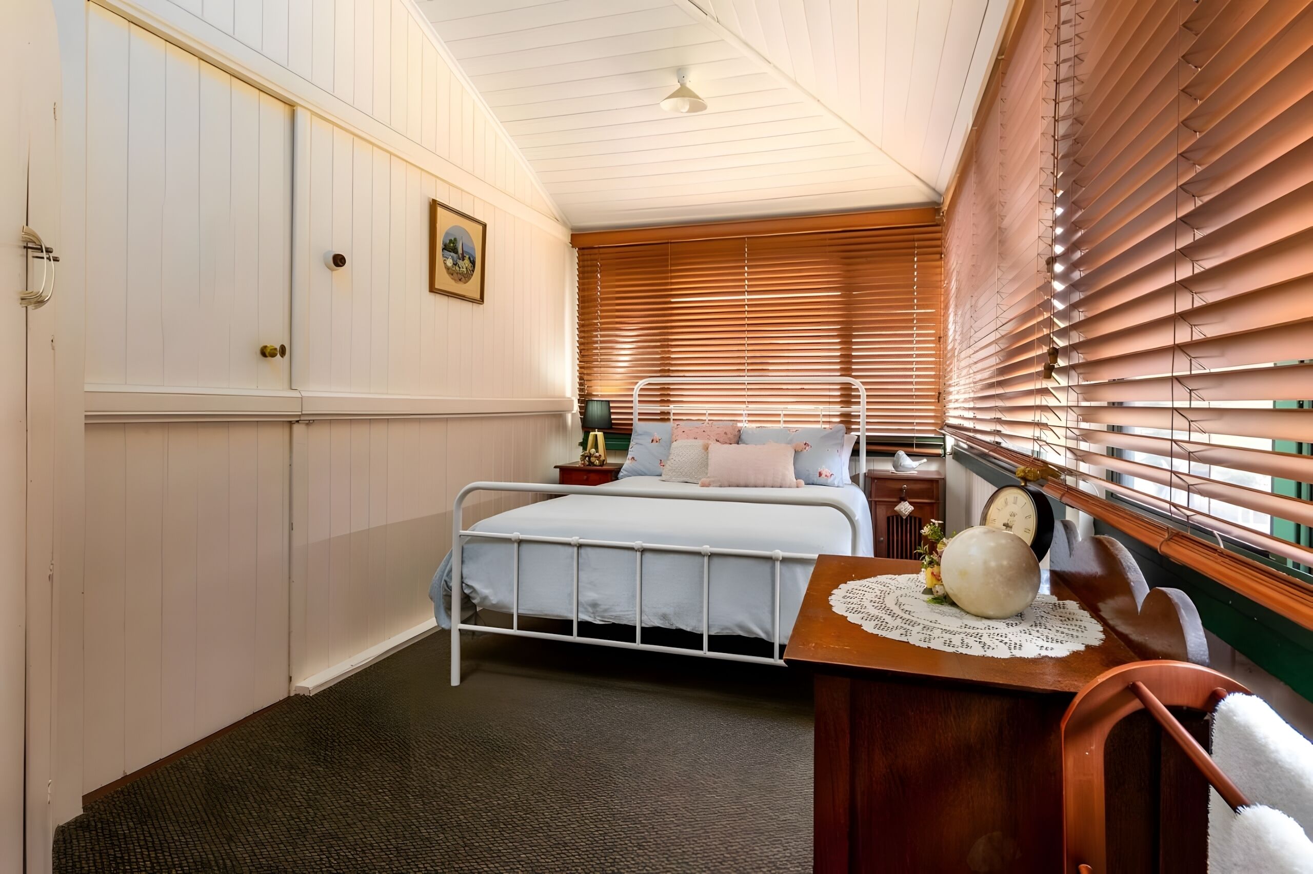 1 bedroom, iron/ironing board, bed sheets