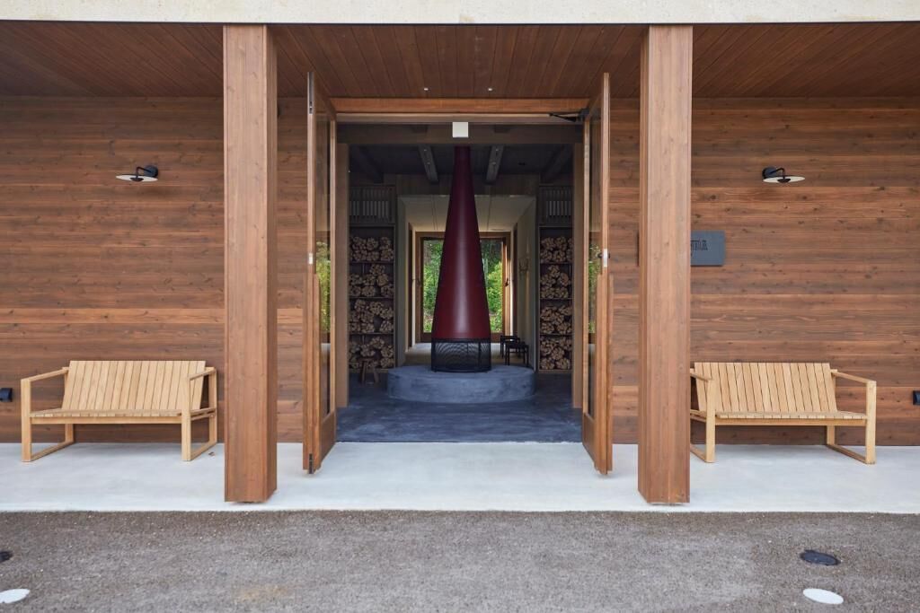 Sauna, hot springs/mineral springs, massages