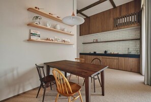 Basic Twin Room, Lanai, Mountain View | Dining - HACIENDA VISON hotel (Taki)