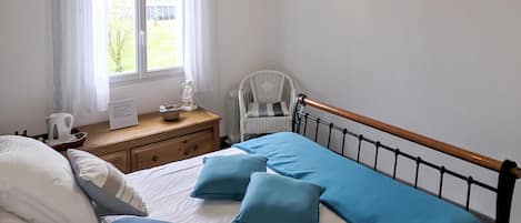 4 bedrooms, travel cot, free WiFi
