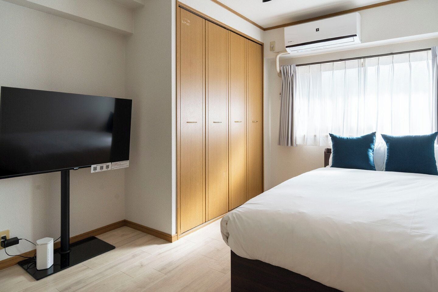 Apartment(c10), Non Smoking | Desk, free WiFi, bed sheets