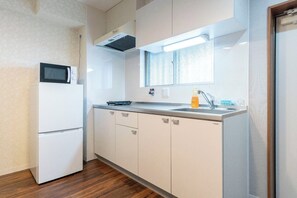 Apartment(d02), Non Smoking | Private kitchen - Alita Mansion Kyobashi (Osaka)