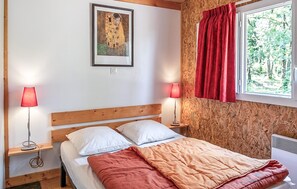 2 bedrooms
