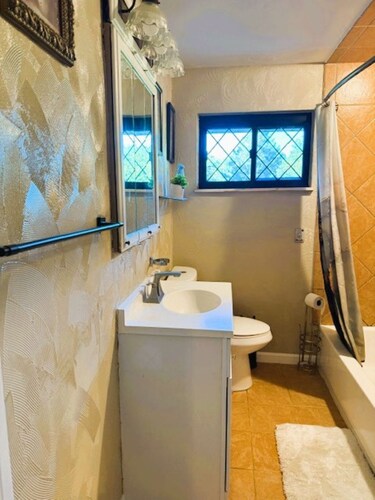 Cozy 3-Bedroom Haven for NFL Draft Weekend