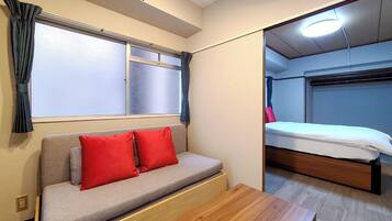 Free WiFi, bed sheets