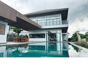 Udendørs pool