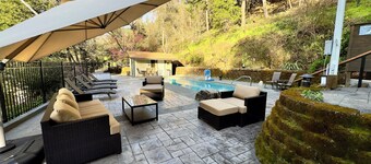 Madrone Mountain Retreat