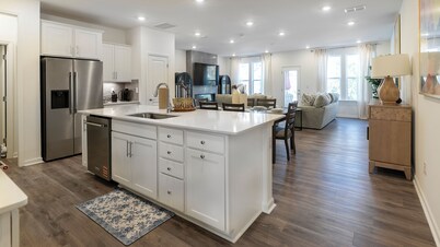 Charming 3-bedroom townhome with 2 car garage in vibrant Charlotte.