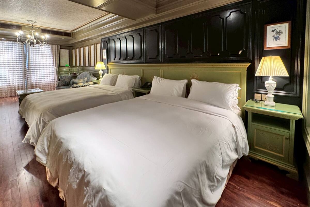 Deluxe Quadruple Room, Courtyard View