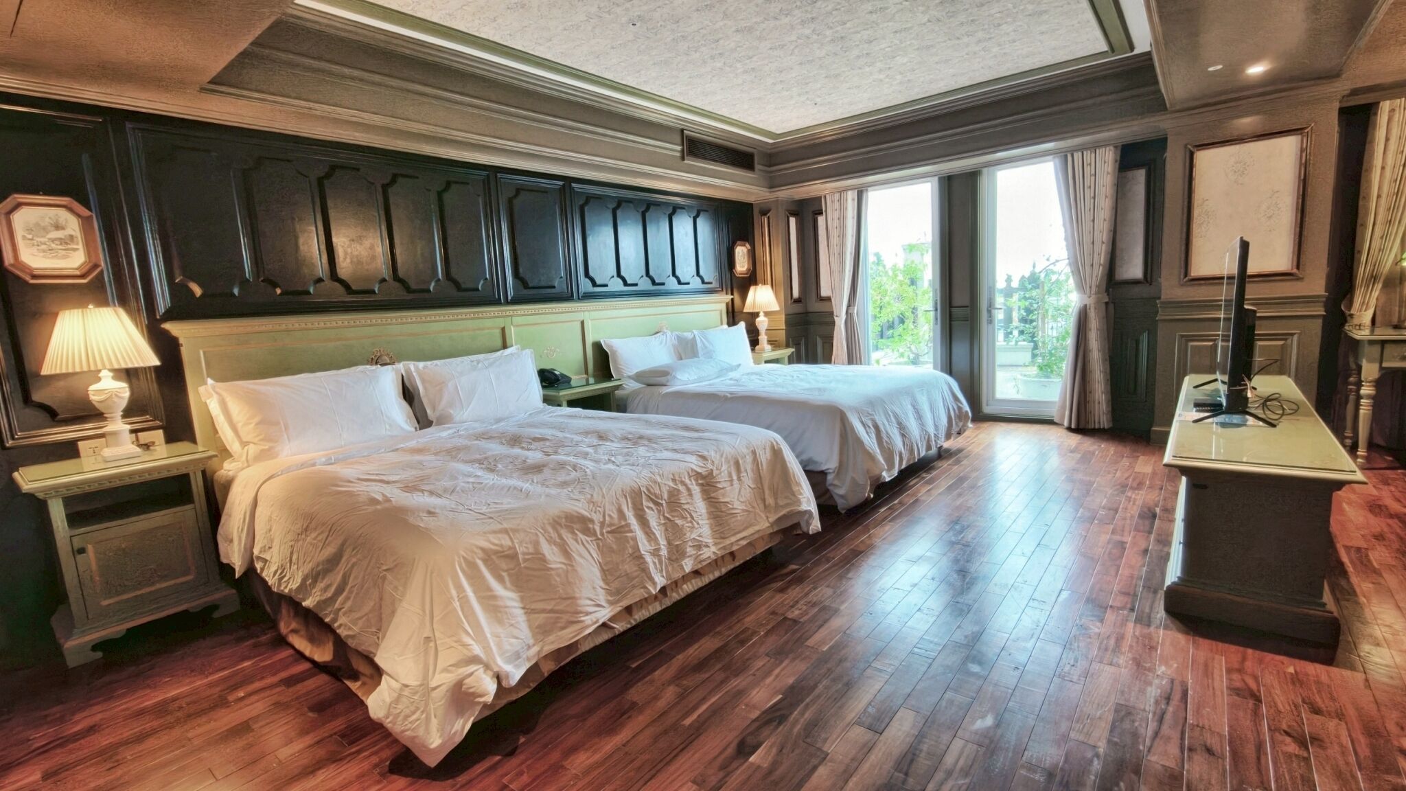 Exclusive Quadruple Room