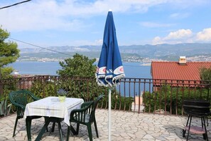 Outdoor dining - Apartment Dunato Anita (Silo - island Krk)