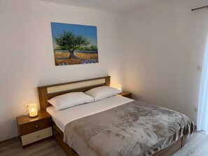 Free WiFi, bed sheets - Apartment Matičić (10007-A2) (Šilo)