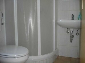 Shower, towels - Apartment Dvornicic A4 (Šilo)