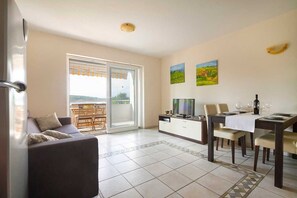 TV - Apartment Ana-Soline (Soline)