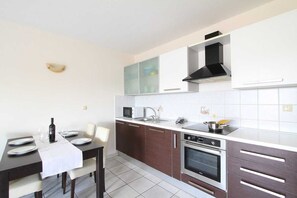 Fridge, coffee/tea maker, cookware/dishes/utensils, dining tables - Apartment Ana-Soline (Soline)