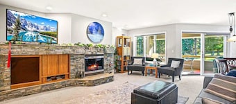 Mountain View Condo | Golf | Fireplace | Near Lake