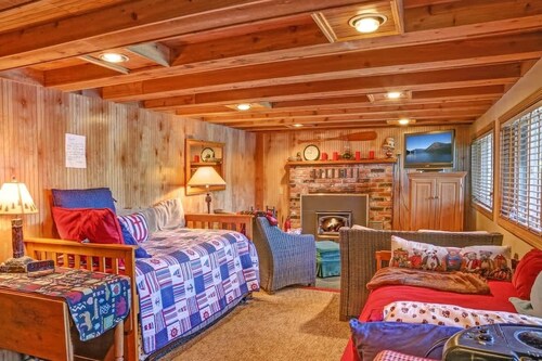 Lake Wenatchee Villa | Dogs OK | Beach & Deck
