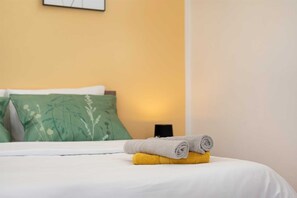 Free WiFi, bed sheets - Apartment Adela bijeli (Polje)