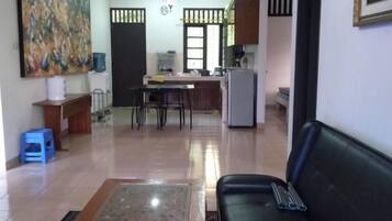 Villa, 2 habitaciones | Área de sala de estar