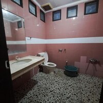 Artículos de tocador gratuitos, toallas, jabón, shampoo