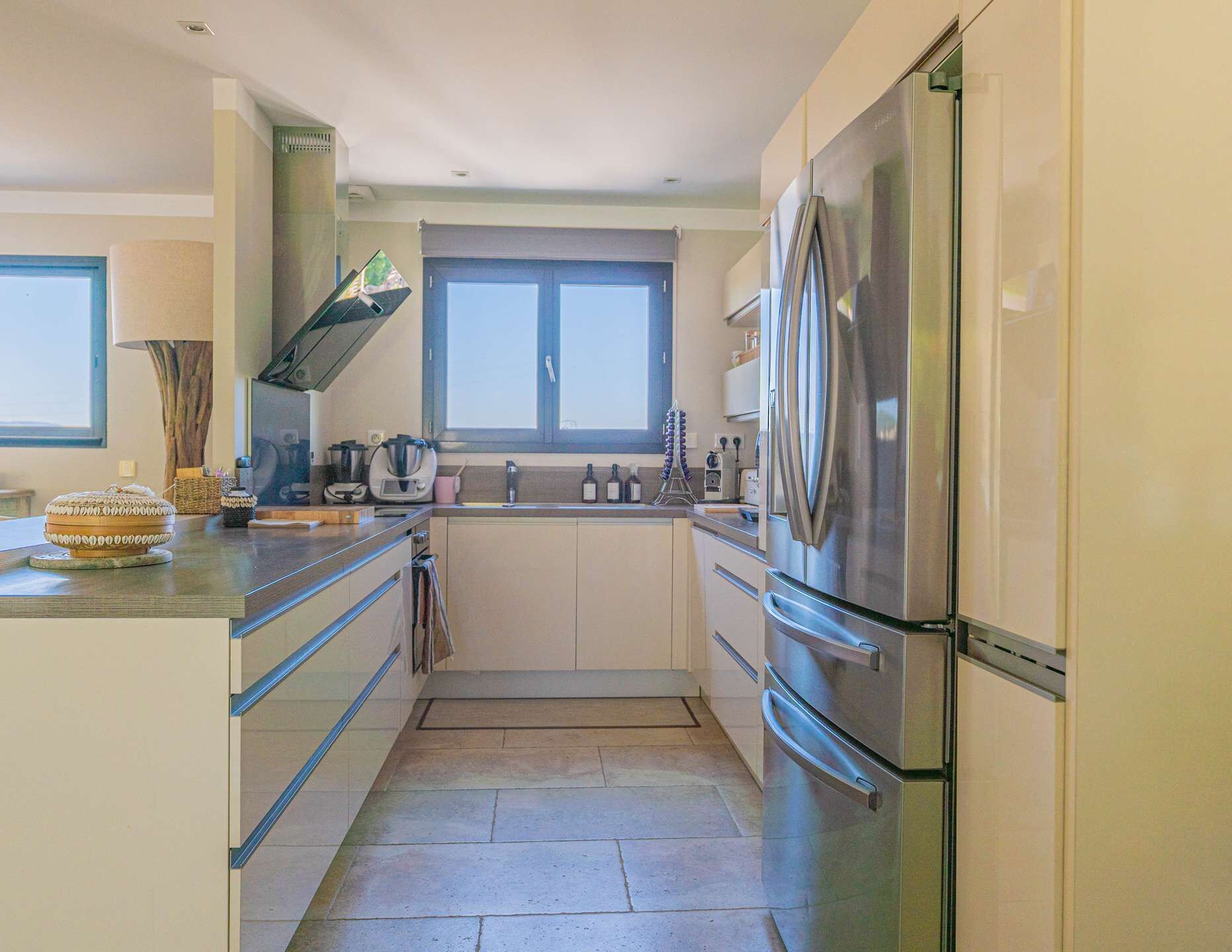 Fridge, microwave, dishwasher, toaster