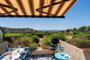 Outdoor dining - Appartement Cala Serena (BORMES LES MIMOSAS)
