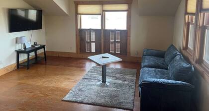 Perfect 1-bedroom apartment in peaceful Twin Bridges for your getaway