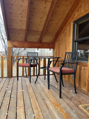 Perfect 1-bedroom apartment in peaceful Twin Bridges for your getaway