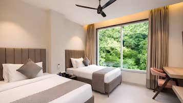 Deluxe Room, Balcony, Park View