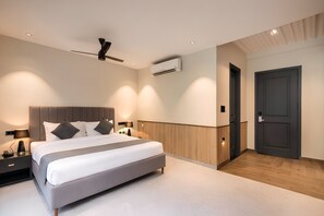 Deluxe Room, Balcony, Park View - DLS Divine River Resort & Spa (Rishikesh)