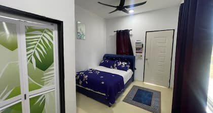 OYO 91303 Chalet Awie