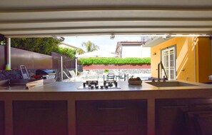 Terrace/patio - Nice home in san giovanni la punta (San Giovanni La Punta)