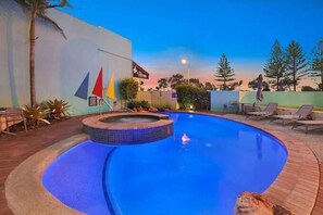 Pool - Beachside Stay - Coastal Comfort - Walk to Surf @ Alex Seaside Resort (Sunshine Coast)