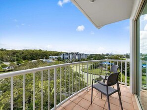 Property grounds - Beachside Stay - Coastal Comfort - Walk to Surf @ Alex Seaside Resort (Sunshine Coast)