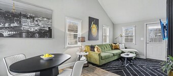 Cozy & Peaceful Getaway Minutes to Ann Arbor