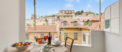 Departamento estándar, varias habitaciones (La Maison Di Amilcare) | Restaurante al aire libre