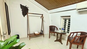 Kamar Standar | Interior